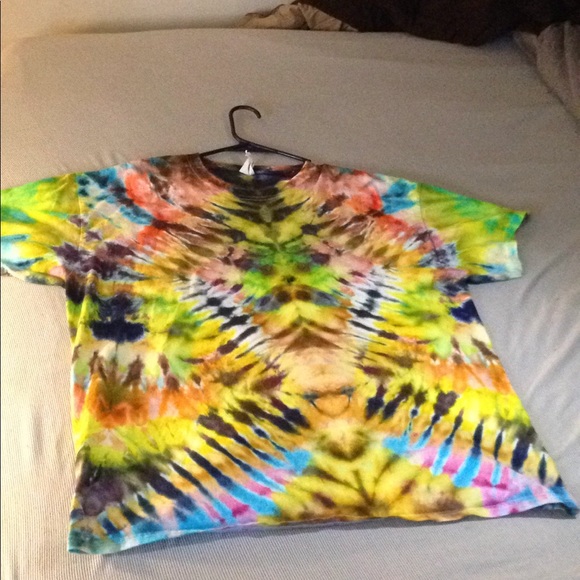 Hand Made Tie Dye T-Shirt Size XL - Picture 1 of 3